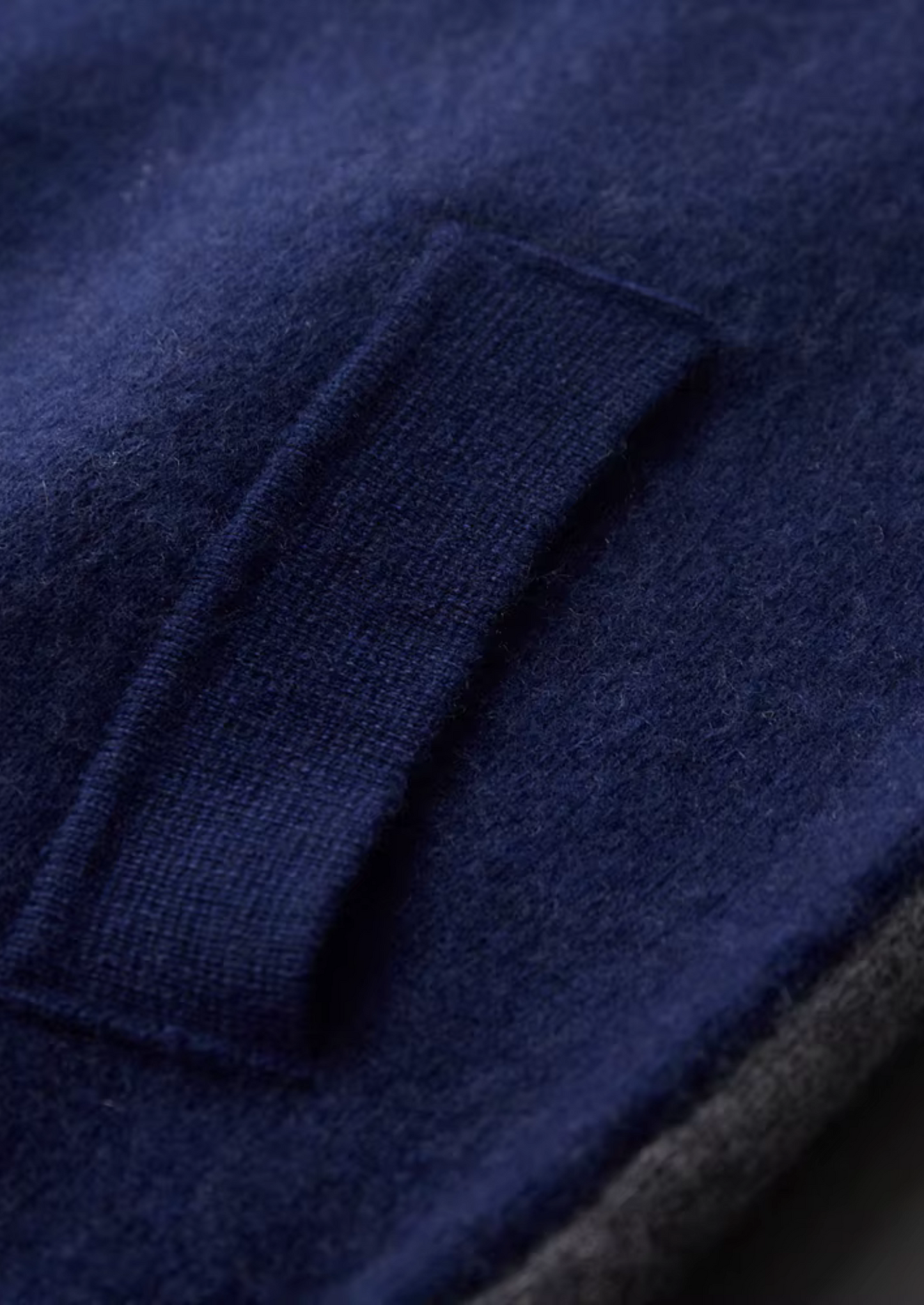 SET PER IL TEMPO LIBERO IN CASHMERE PREMIUM