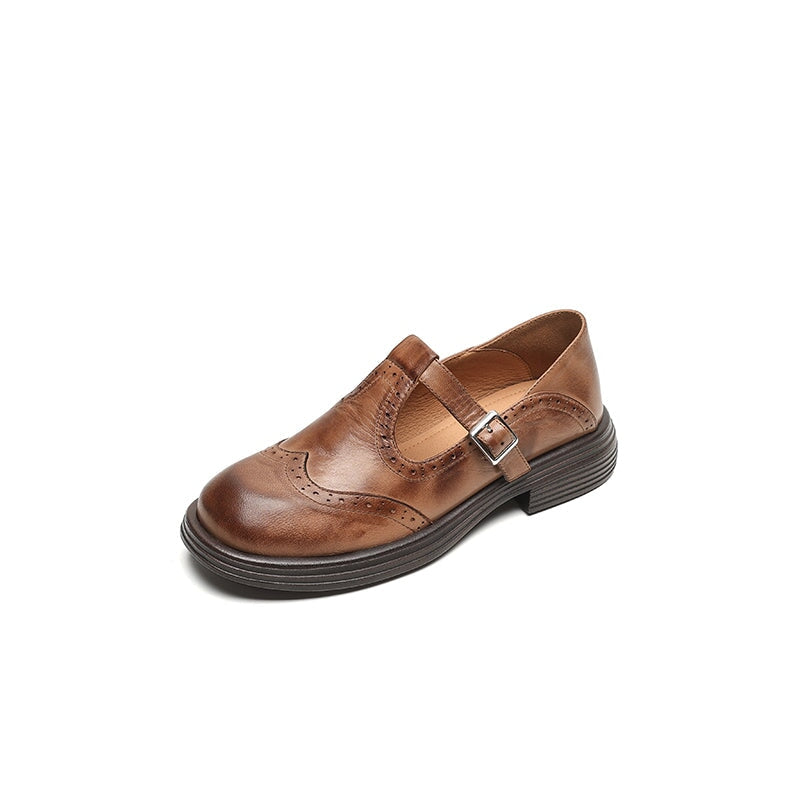 Elegant Mary Janes in Leather