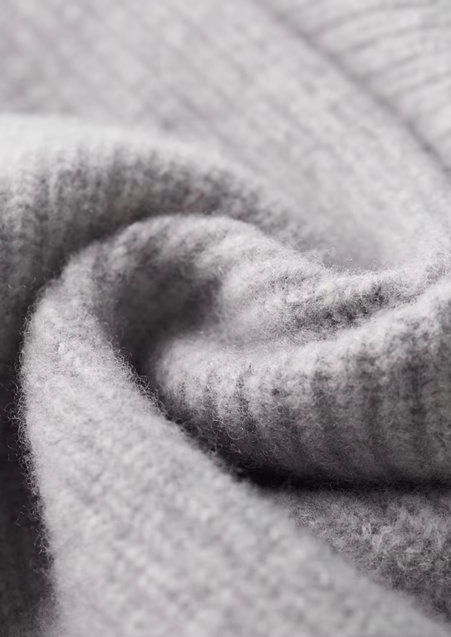 PUHDASTA ERITTÄIN HIENOA MERINOVILLAA RIBBED CARDIGAN