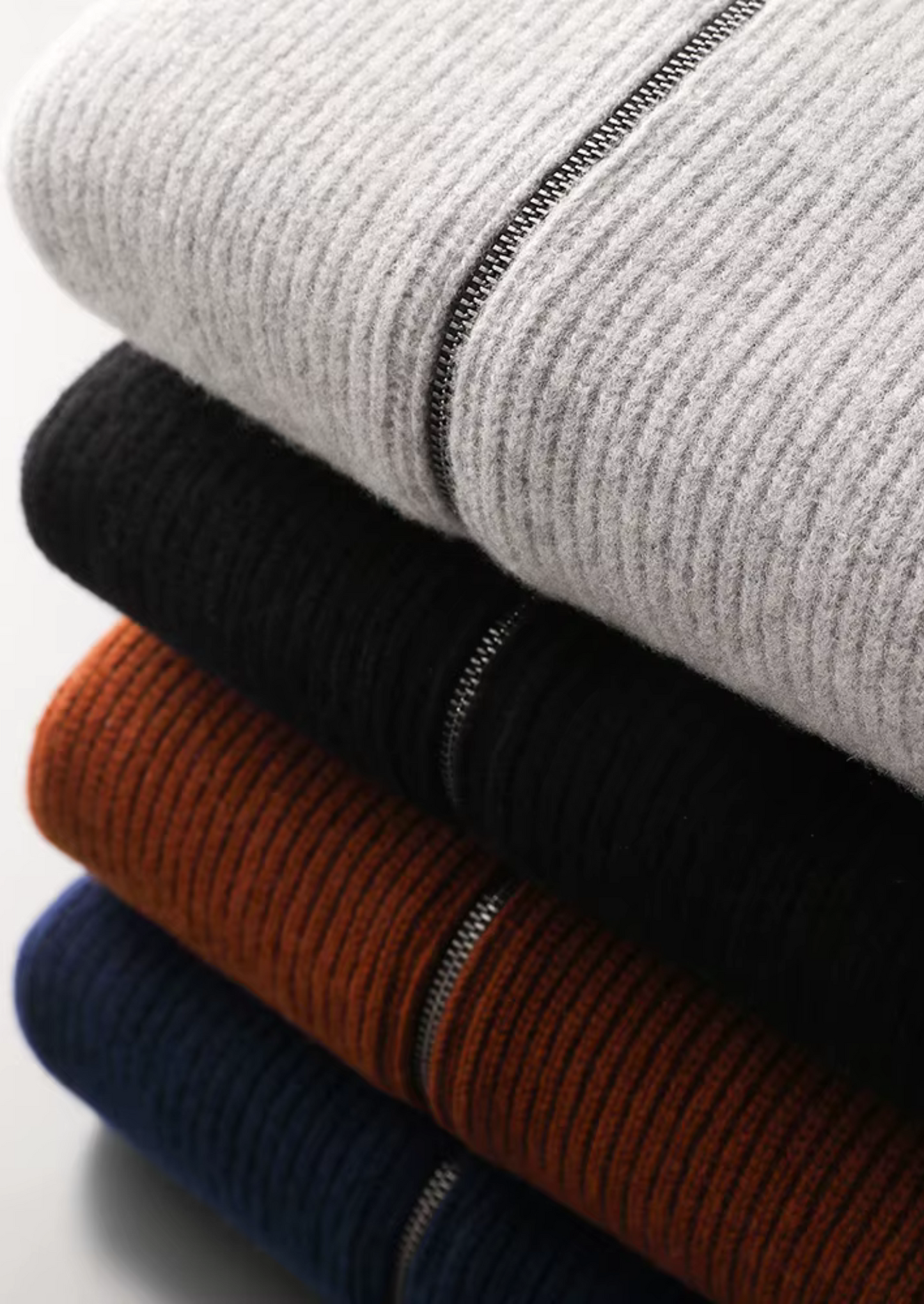 PUHDASTA ERITTÄIN HIENOA MERINOVILLAA RIBBED CARDIGAN