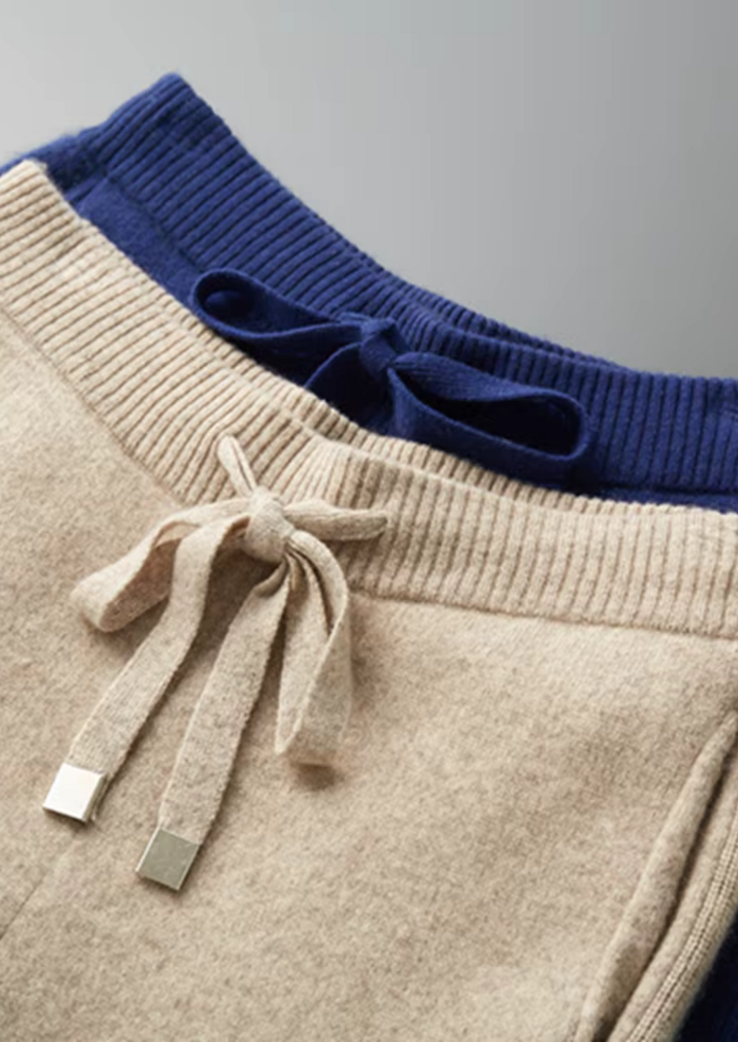 SET PER IL TEMPO LIBERO IN CASHMERE PREMIUM