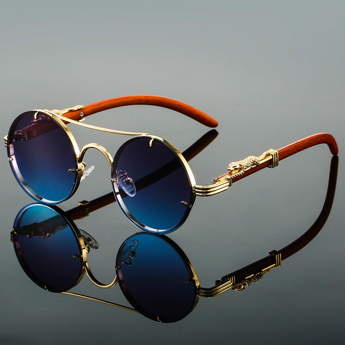 Zarien Windsor Retro