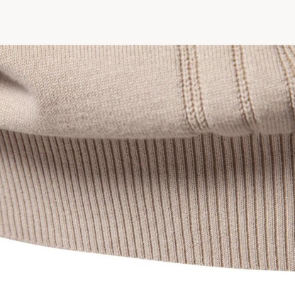 Camisola clássica com gola redonda texturada